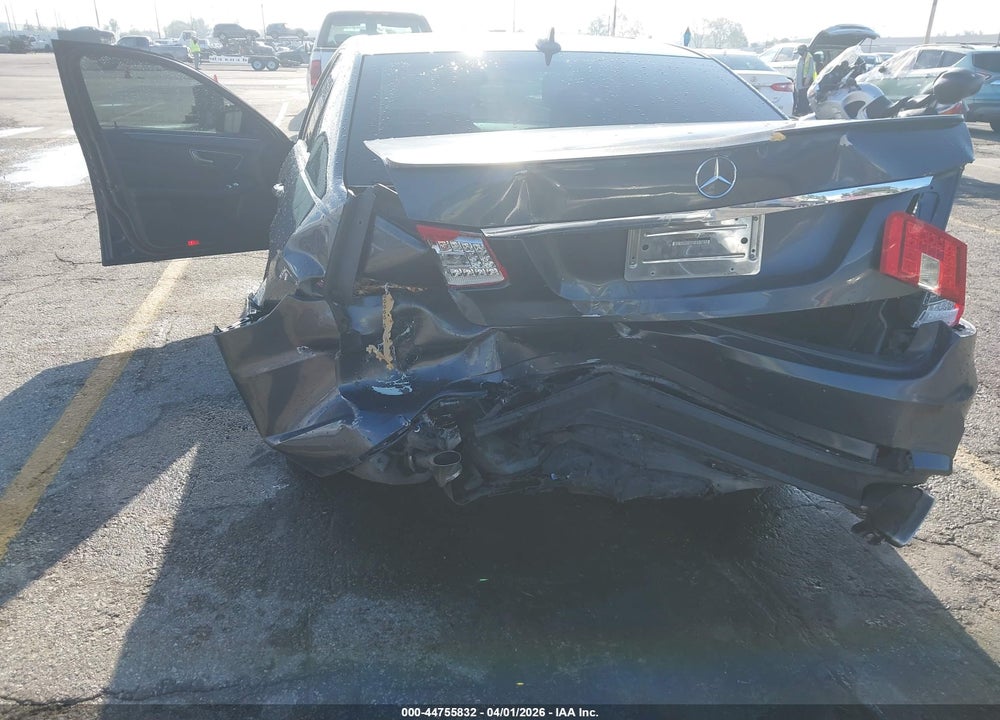 2012 MERCEDES-BENZ E 350 VIN: WDDHF5KB8CA567459
