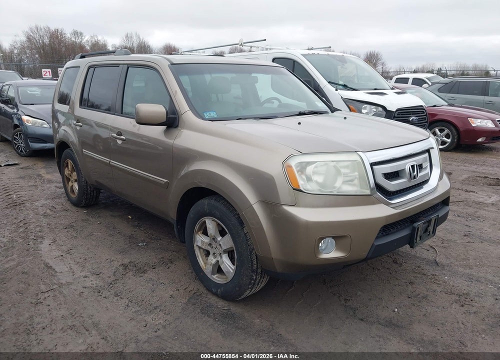 2011 HONDA PILOT EX-L VIN: 5FNYF4H57BB002583