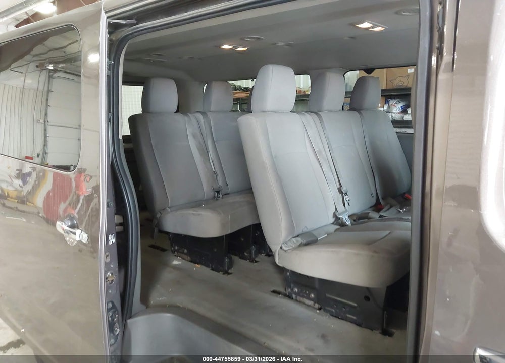 2013 NISSAN NV PASSENGER NV3500 HD SV V8 VIN: 5BZAF0AA0DN202775