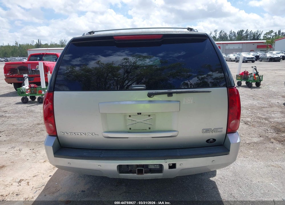 2014 GMC YUKON XL 1500 SLT VIN: 1GKS1KE05ER231073