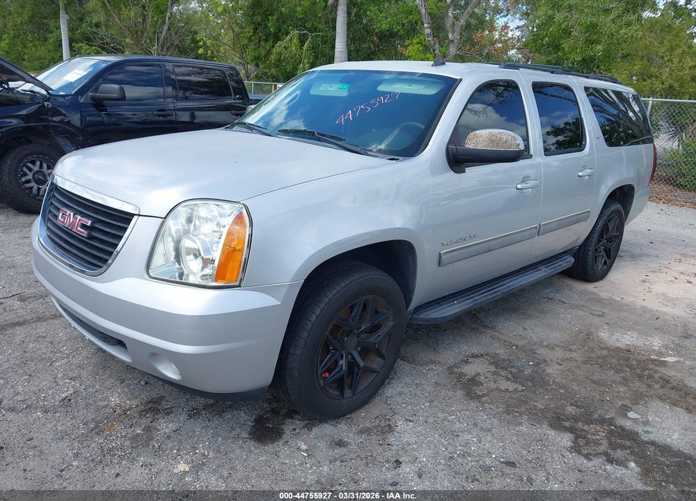2014 GMC YUKON XL 1500 SLT VIN: 1GKS1KE05ER231073