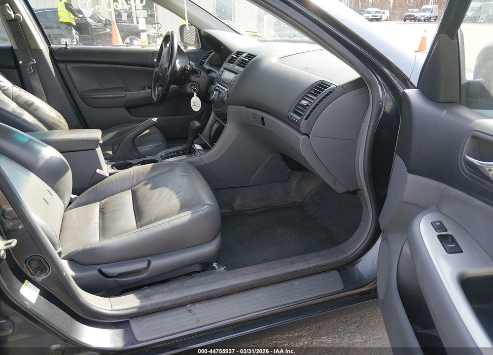 2005 HONDA ACCORD 2.4 EX VIN: 1HGCM56815A002578