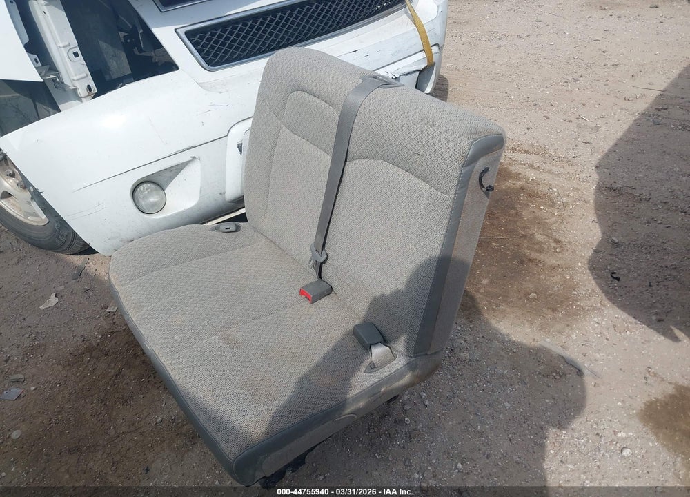 2024 CHEVROLET EXPRESS PASSENGER RWD 3500 EXTENDED WHEELBASE LT VIN: 1GAZGPF7XR1282227