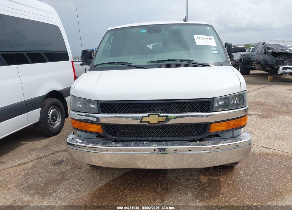 2024 CHEVROLET EXPRESS PASSENGER RWD 3500 EXTENDED WHEELBASE LT VIN: 1GAZGPF7XR1282227