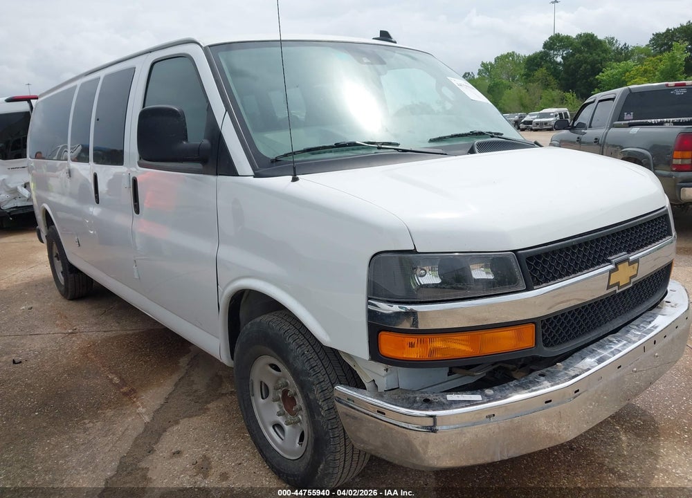 2024 CHEVROLET EXPRESS PASSENGER RWD 3500 EXTENDED WHEELBASE LT VIN: 1GAZGPF7XR1282227