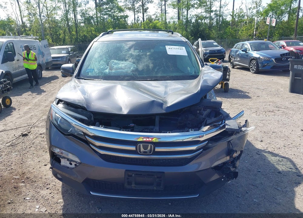 2017 HONDA PILOT TOURING VIN: 5FNYF6H92HB083645