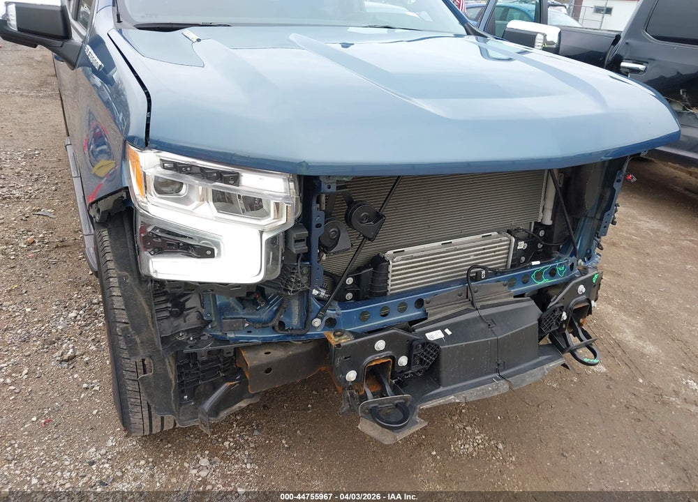 2024 CHEVROLET SILVERADO 1500 4WD  SHORT BED LT VIN: 1GCPDDEK2RZ354924
