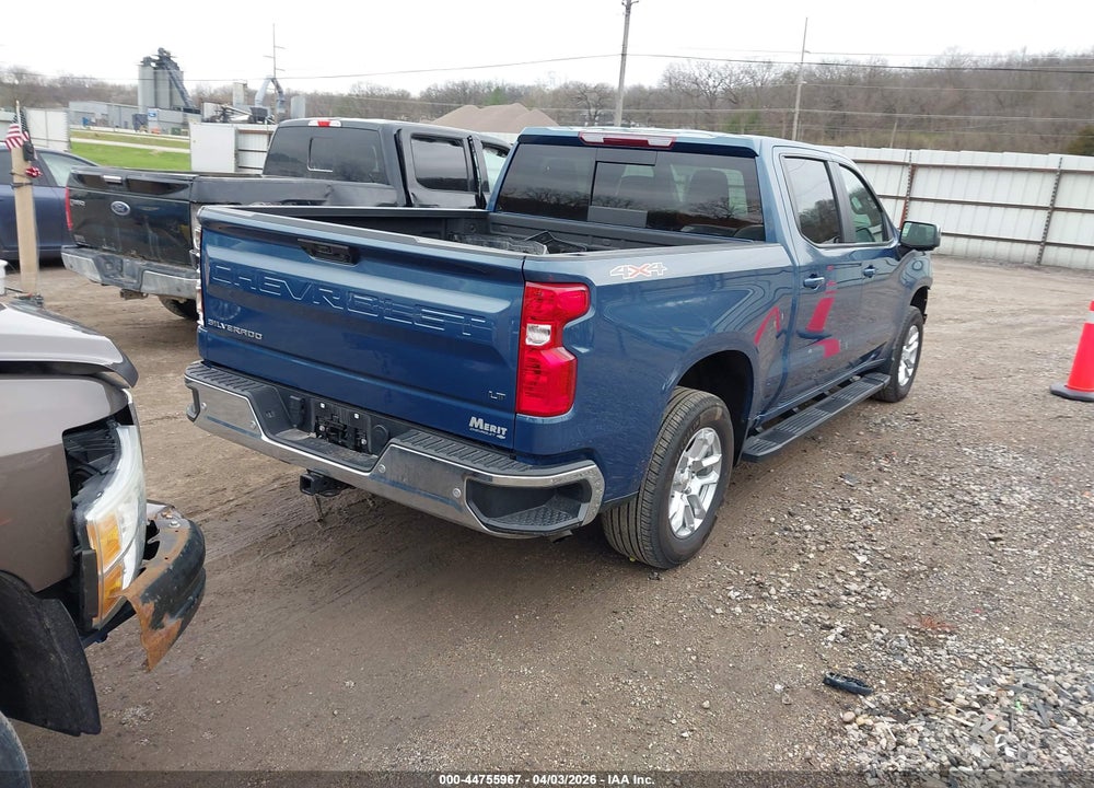 2024 CHEVROLET SILVERADO 1500 4WD  SHORT BED LT VIN: 1GCPDDEK2RZ354924