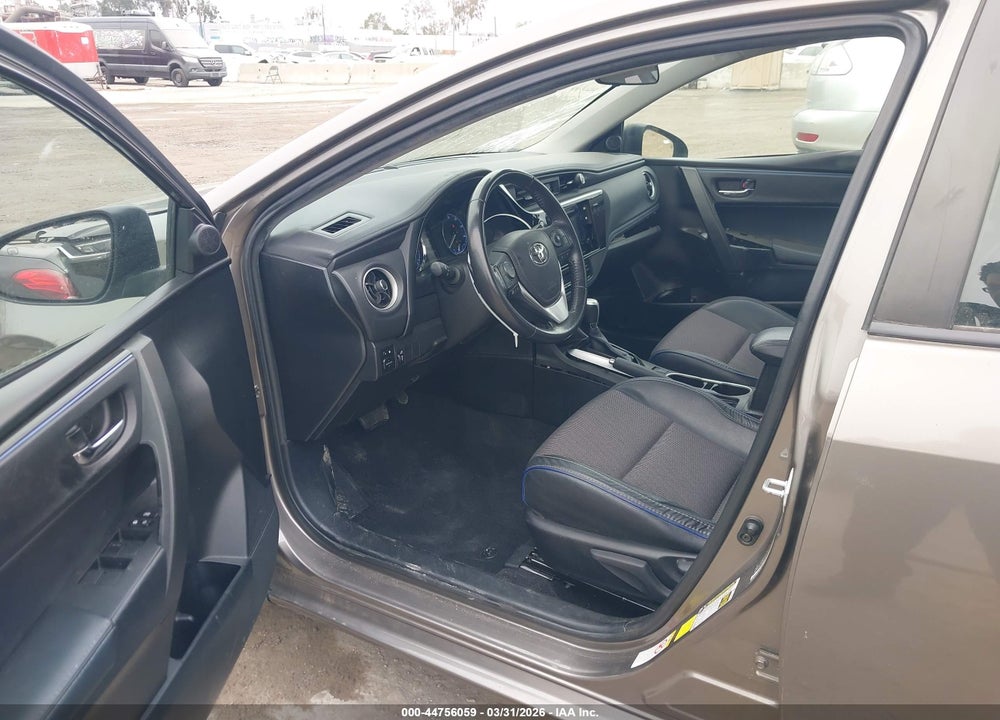 2017 TOYOTA COROLLA SE VIN: 5YFBURHE5HP676561