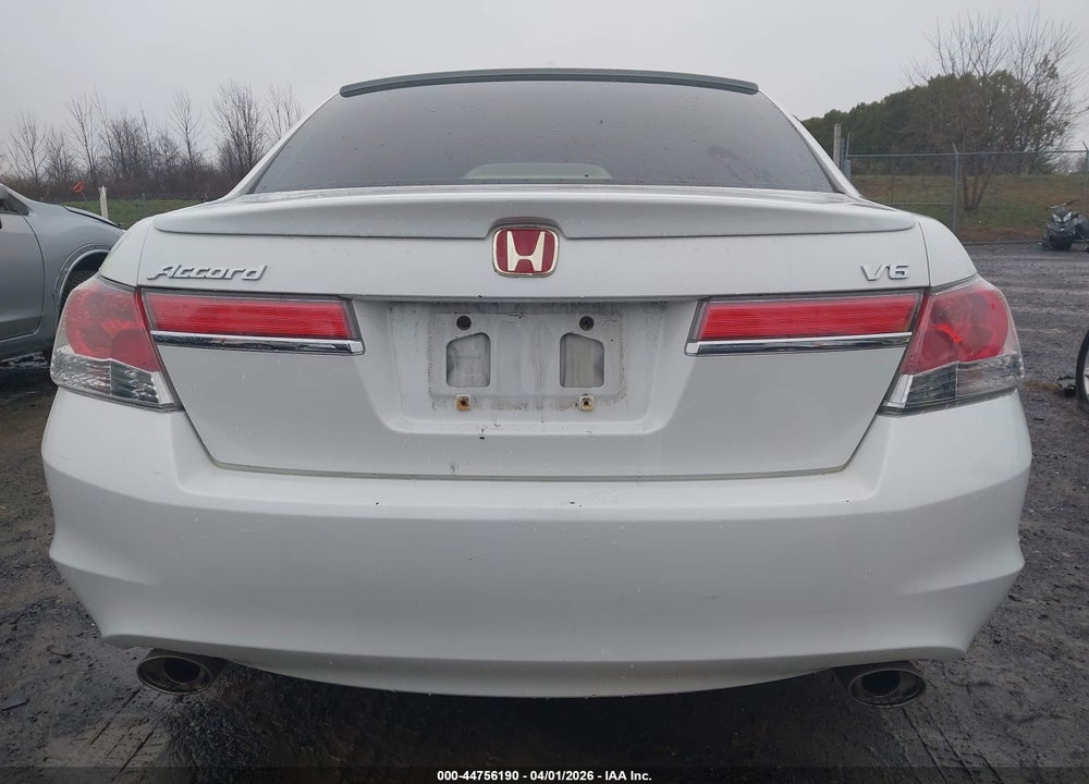 2011 HONDA ACCORD 3.5 EX-L VIN: 1HGCP3F88BA027825