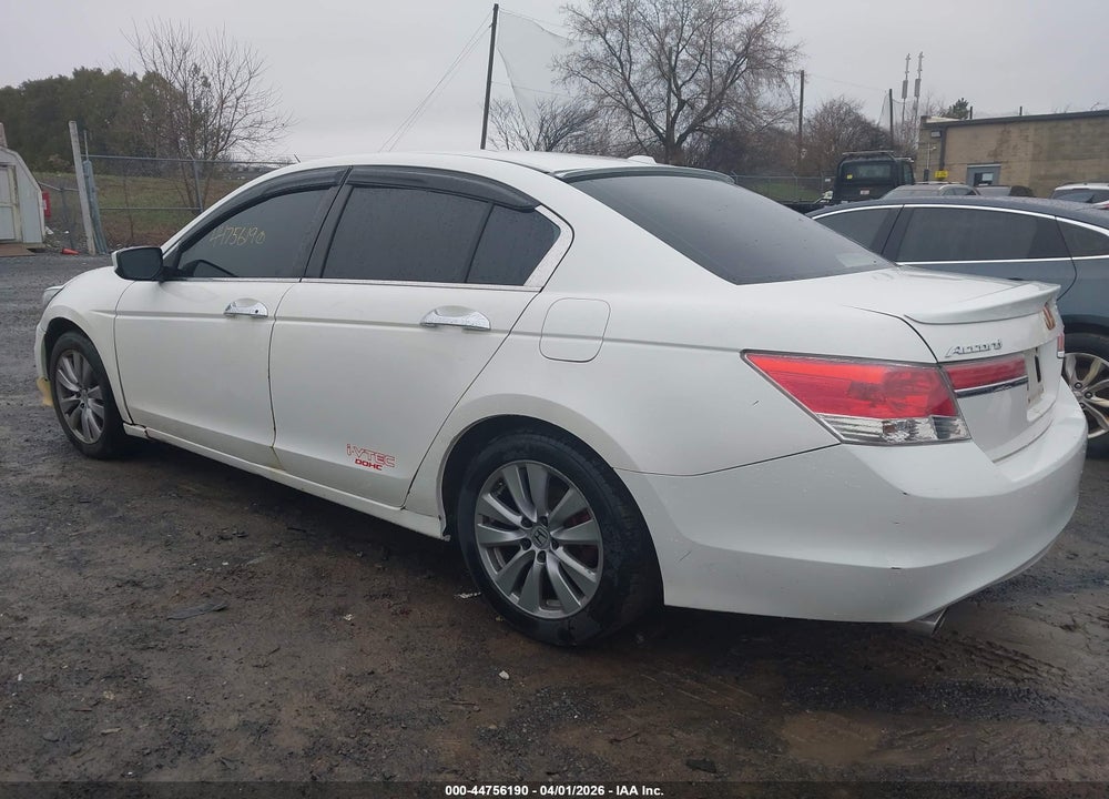2011 HONDA ACCORD 3.5 EX-L VIN: 1HGCP3F88BA027825