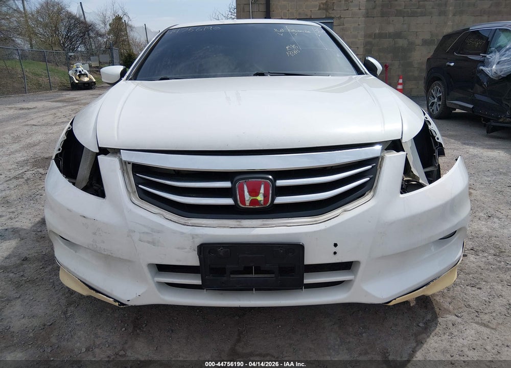 2011 HONDA ACCORD 3.5 EX-L VIN: 1HGCP3F88BA027825