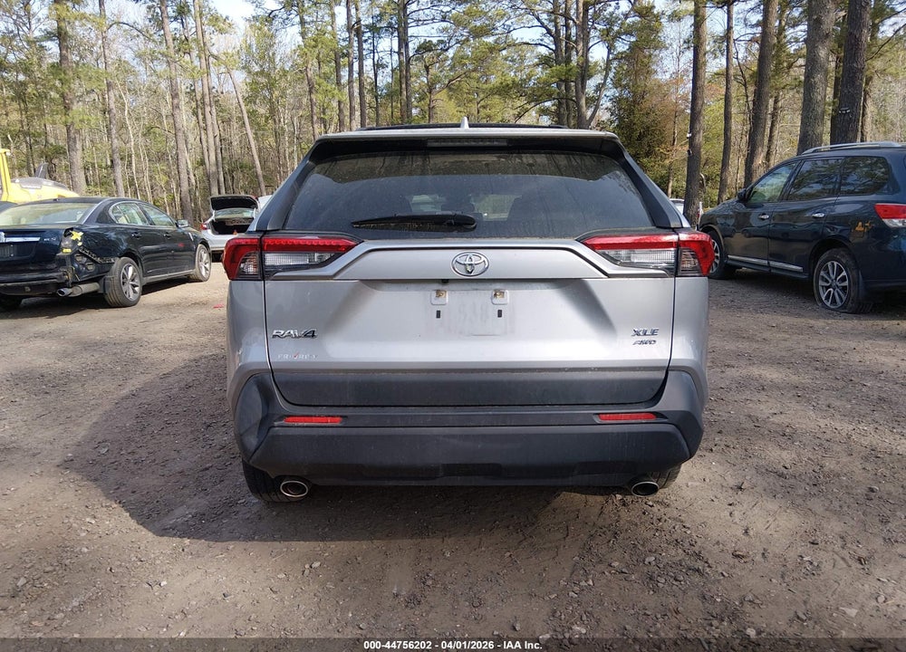 2019 TOYOTA RAV4 XLE VIN: JTMP1RFV4KD501195