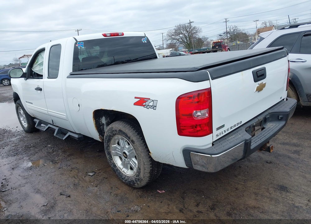 2010 CHEVROLET SILVERADO 1500 LT VIN: 1GCSKSE39AZ217089