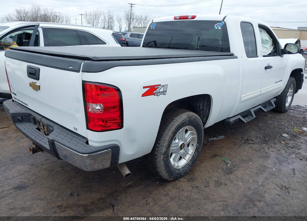 2010 CHEVROLET SILVERADO 1500 LT VIN: 1GCSKSE39AZ217089