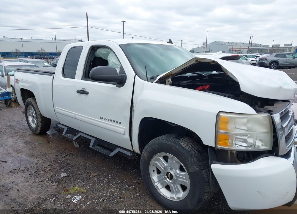 2010 CHEVROLET SILVERADO 1500 LT VIN: 1GCSKSE39AZ217089