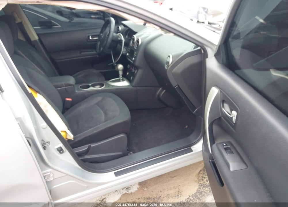 2014 NISSAN ROGUE SELECT S VIN: JN8AS5MT9EW612612