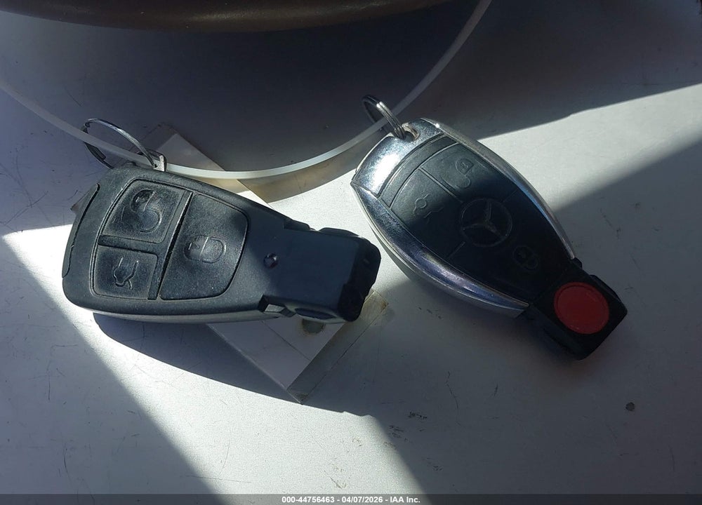 2000 MERCEDES-BENZ E 430 VIN: WDBJF70J7YA975989