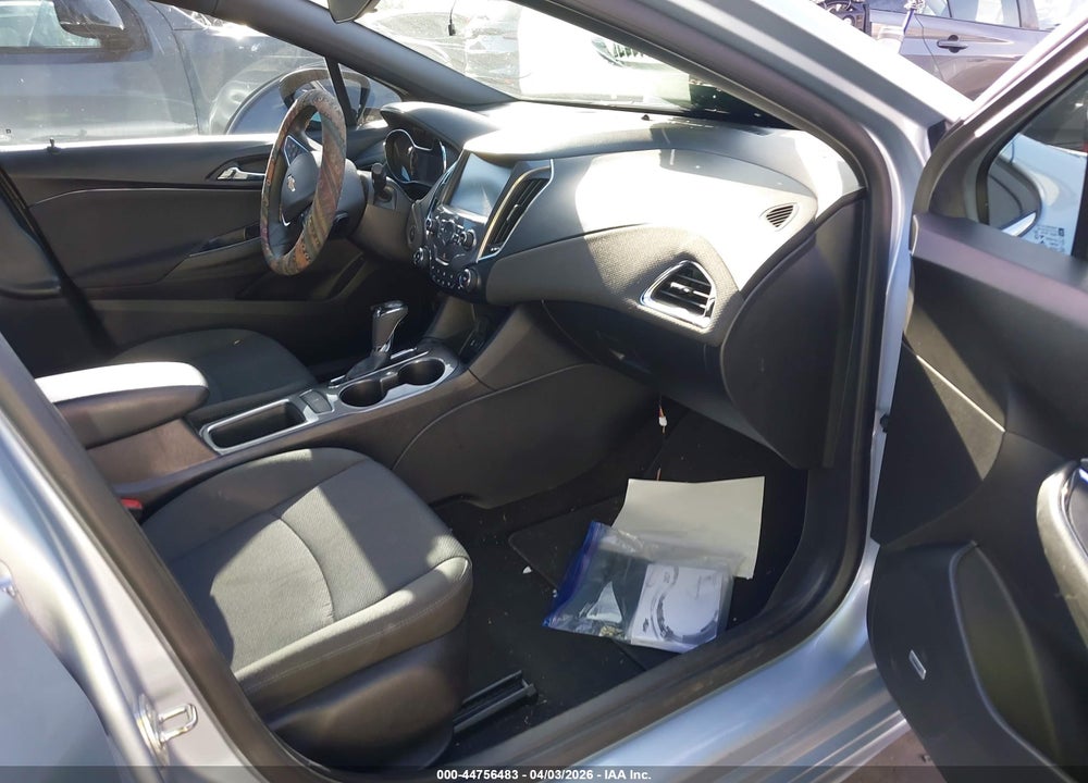2017 CHEVROLET CRUZE LT AUTO VIN: 1G1BE5SM2H7188202