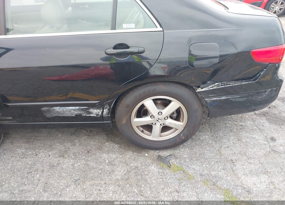 2005 HONDA ACCORD 2.4 EX VIN: 1HGCM56885A173845