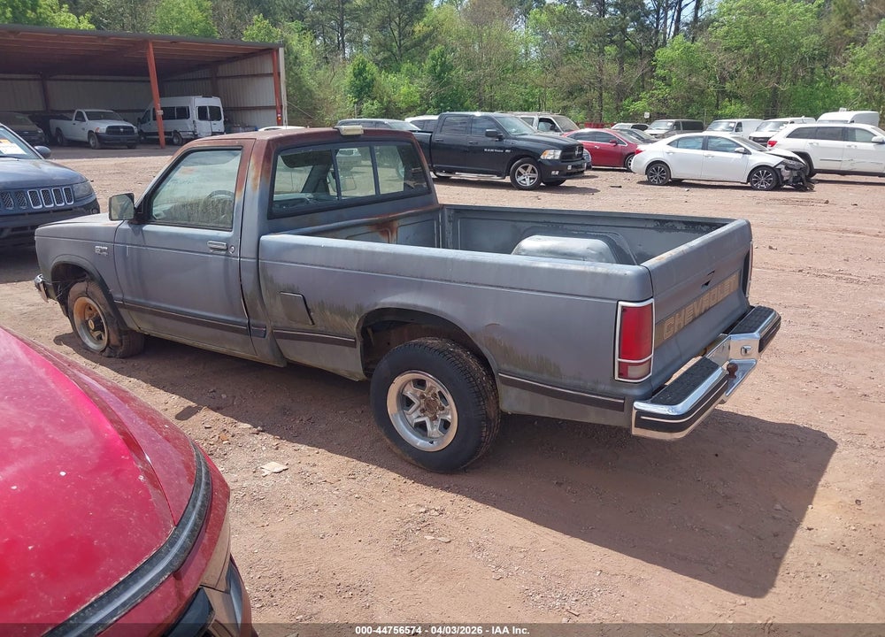 1988 CHEVROLET S TRUCK S10 VIN: 1GCCS14R4J2238963
