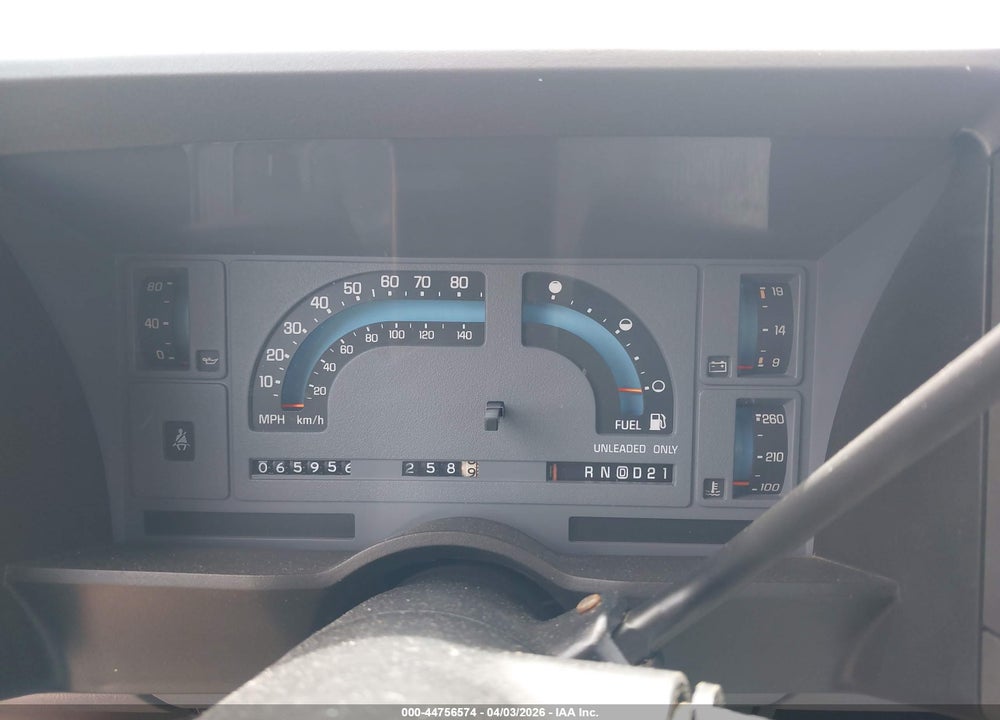 1988 CHEVROLET S TRUCK S10 VIN: 1GCCS14R4J2238963