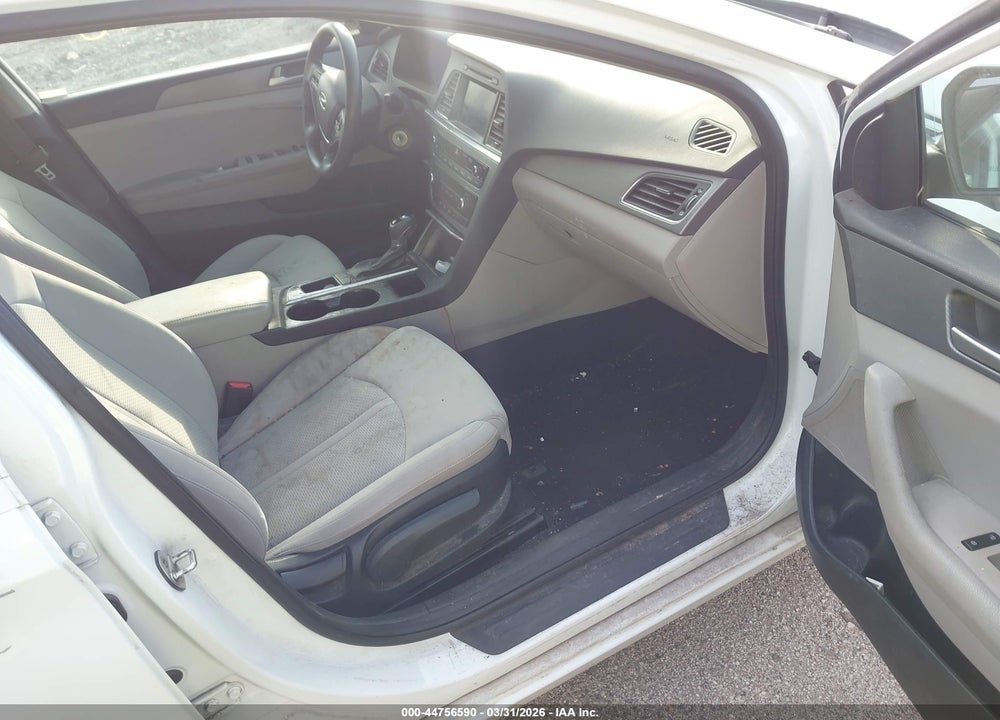 2016 HYUNDAI SONATA SE VIN: 5NPE24AF1GH350518