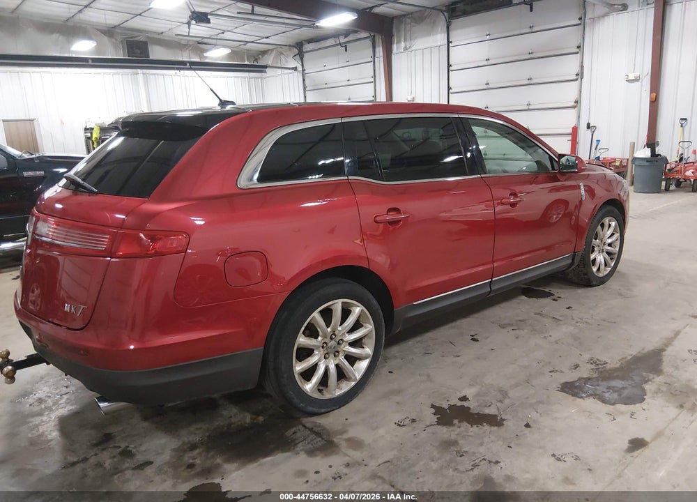 2011 LINCOLN MKT VIN: 2LMHJ5FR6BBJ50876