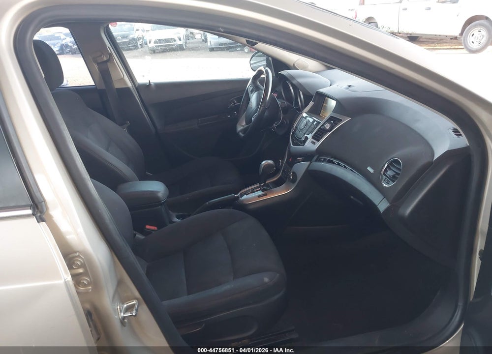 2014 CHEVROLET CRUZE 1LT AUTO VIN: 1G1PC5SB8E7233682
