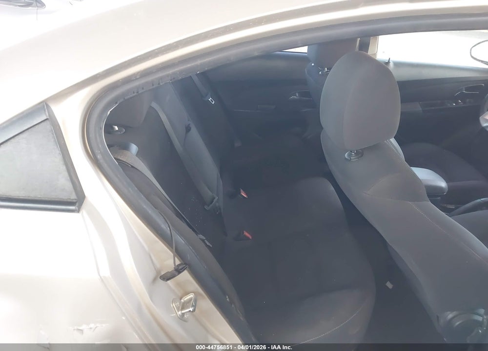 2014 CHEVROLET CRUZE 1LT AUTO VIN: 1G1PC5SB8E7233682