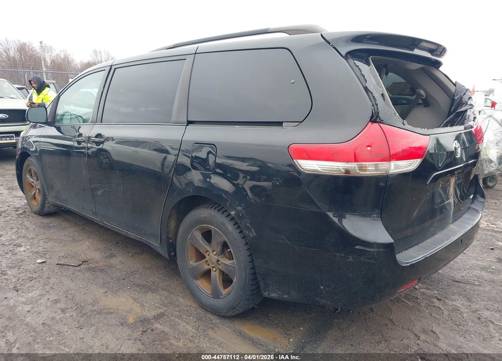 2012 TOYOTA SIENNA LE V6 8 PASSENGER VIN: 5TDKK3DC8CS189104