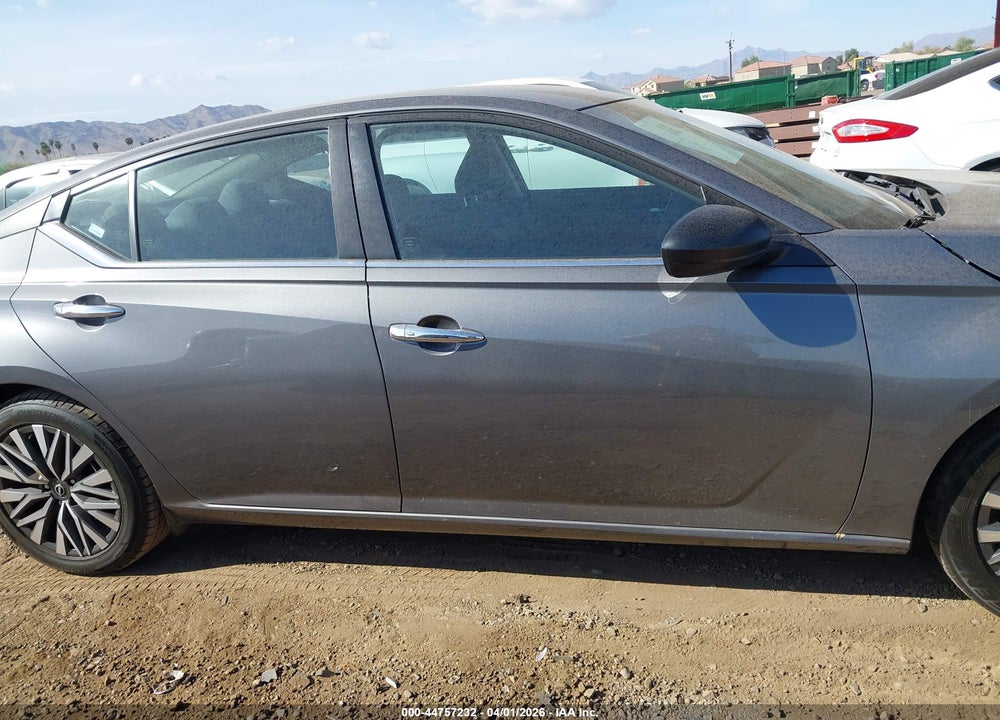 2024 NISSAN ALTIMA SV FWD VIN: 1N4BL4DV2RN369123