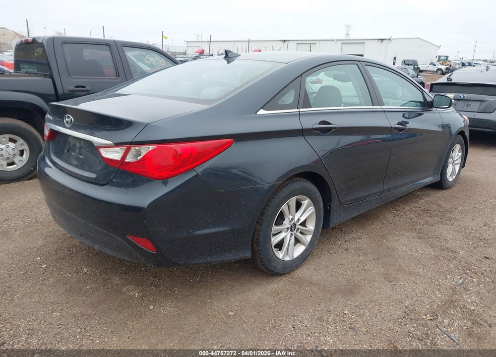 2014 HYUNDAI SONATA GLS VIN: 5NPEB4AC8EH825097