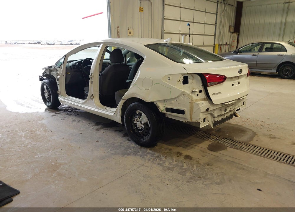 2018 KIA FORTE LX VIN: 3KPFK4A74JE269182