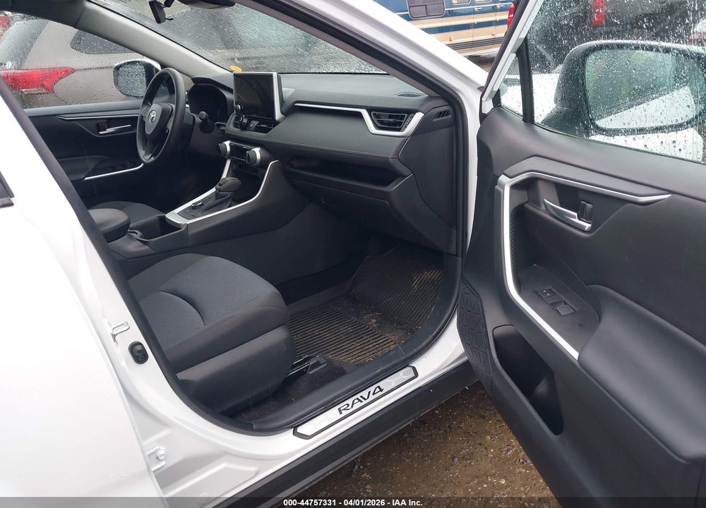 2025 TOYOTA RAV4 HYBRID XLE VIN: 4T3RWRFV2SU192937