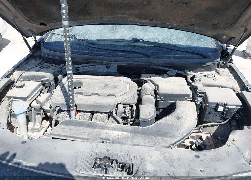 2015 HYUNDAI SONATA VIN: 5NPE24AF7FH204168