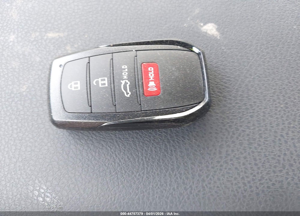 2026 TOYOTA CAMRY SE VIN: 4T1DAACK8TU704733