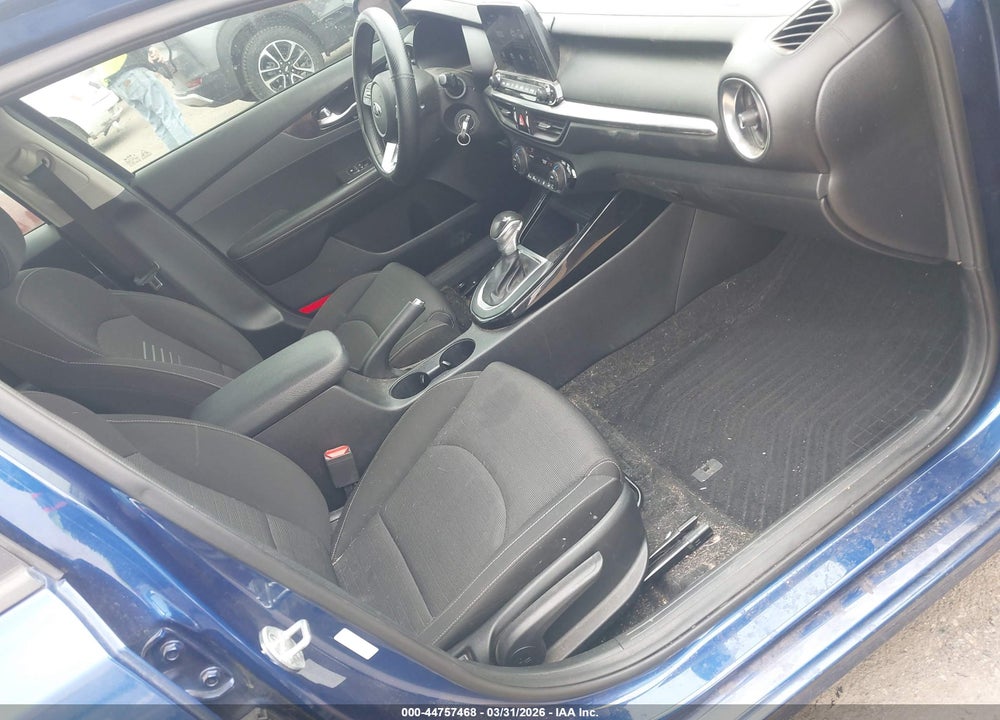 2019 KIA FORTE S VIN: 3KPF34AD1KE035490