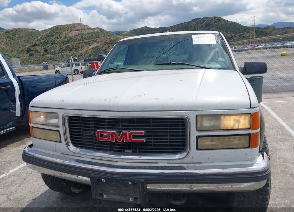 1998 GMC SIERRA 2500 HD SL VIN: 1GTGK29R4WE558919