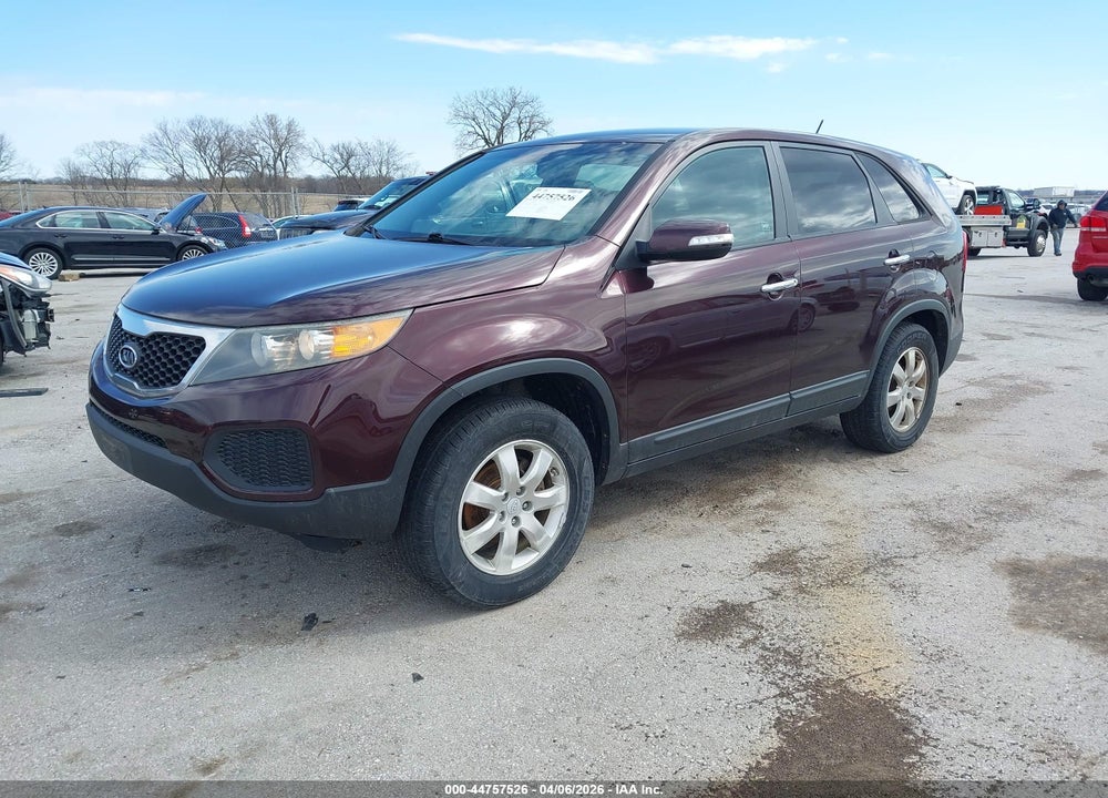 2012 KIA SORENTO LX VIN: 5XYKT3A15CG203151