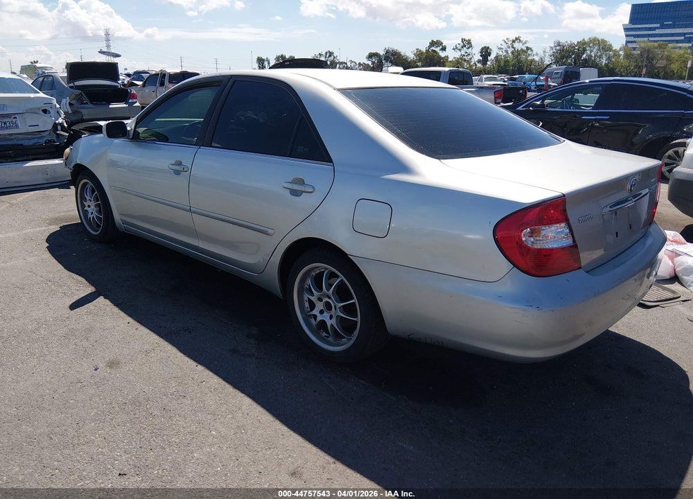 2003 TOYOTA CAMRY XLE VIN: JTDBE32KX30232409