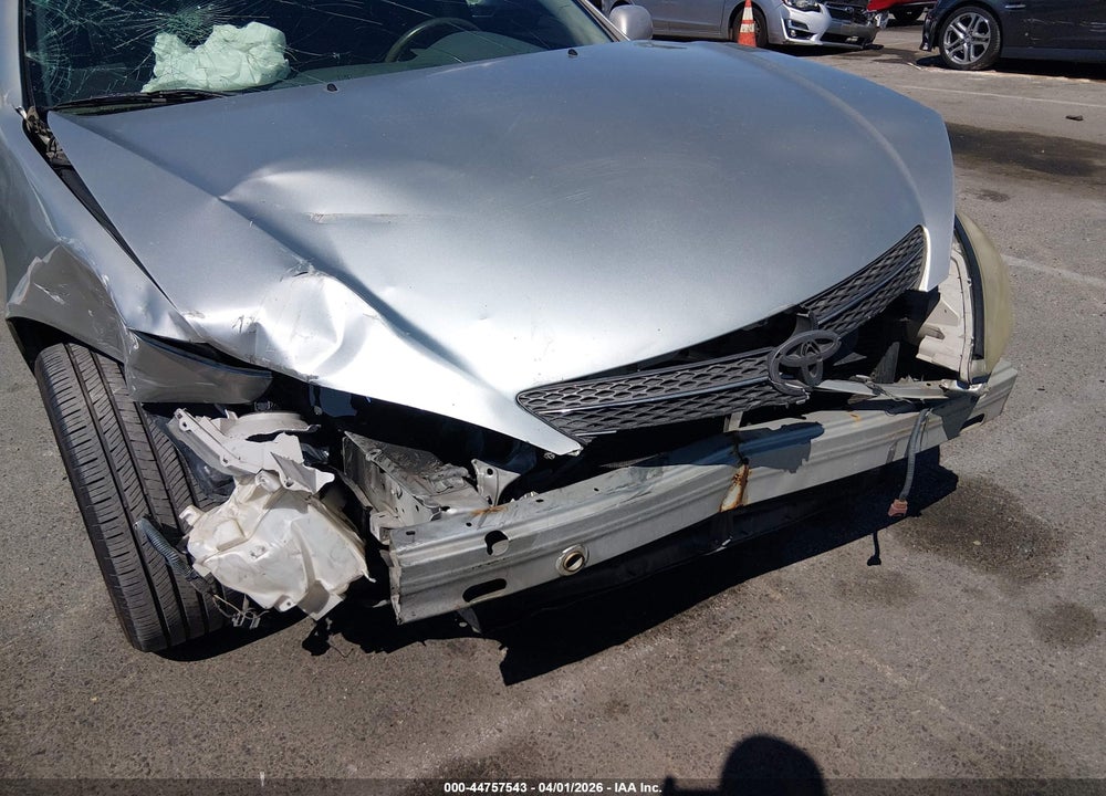 2003 TOYOTA CAMRY XLE VIN: JTDBE32KX30232409