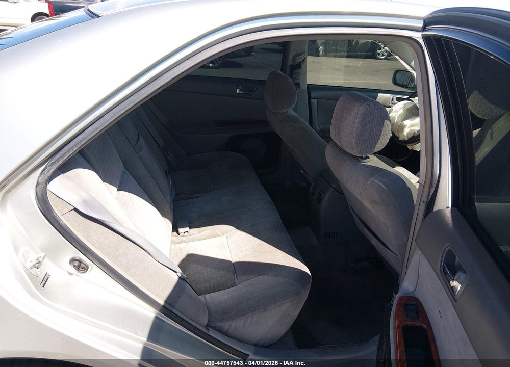 2003 TOYOTA CAMRY XLE VIN: JTDBE32KX30232409