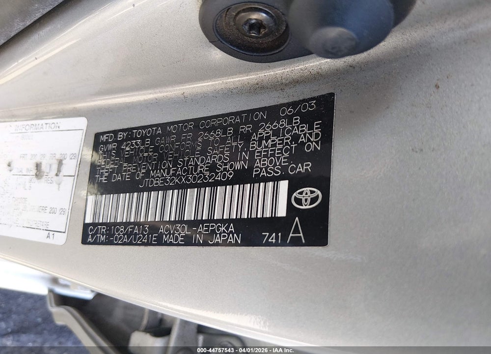 2003 TOYOTA CAMRY XLE VIN: JTDBE32KX30232409