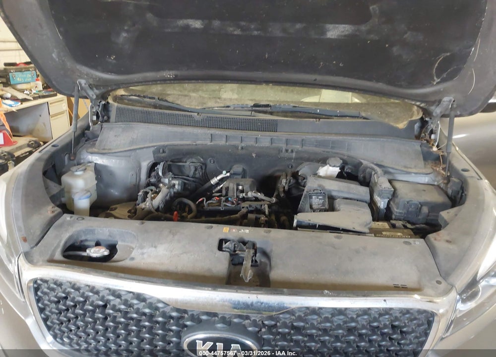 2016 KIA SORENTO 2.4L L VIN: 5XYPG4A30GG034356