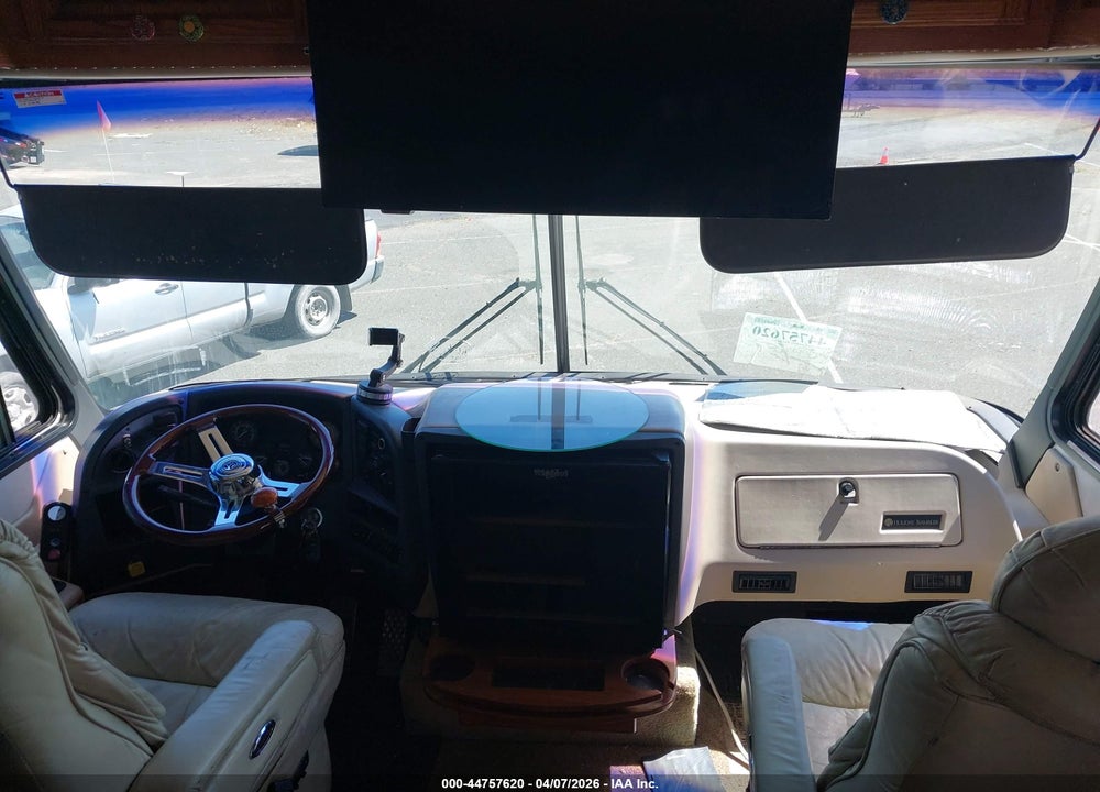 1996 FREIGHTLINER CHASSIS X LINE MOTOR HOME VIN: 4UZR6DR11T2307500