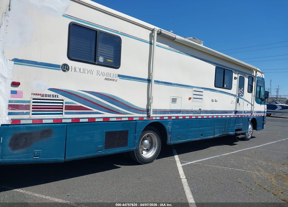 1996 FREIGHTLINER CHASSIS X LINE MOTOR HOME VIN: 4UZR6DR11T2307500