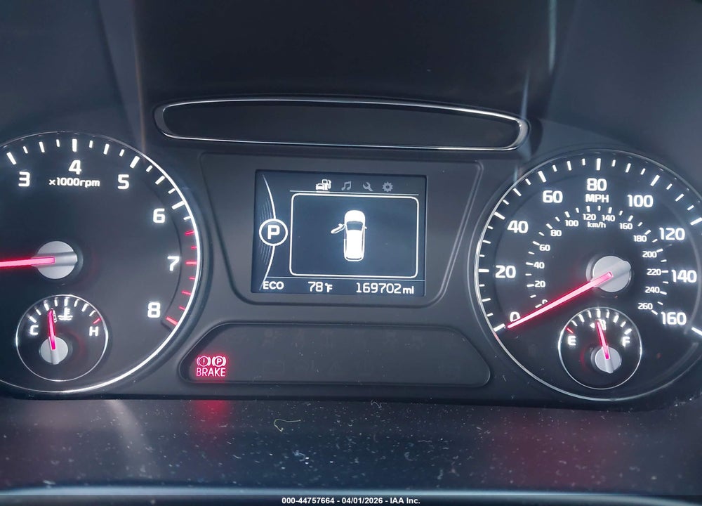 2016 KIA SORENTO 2.4L LX VIN: 5XYPG4A37GG002892