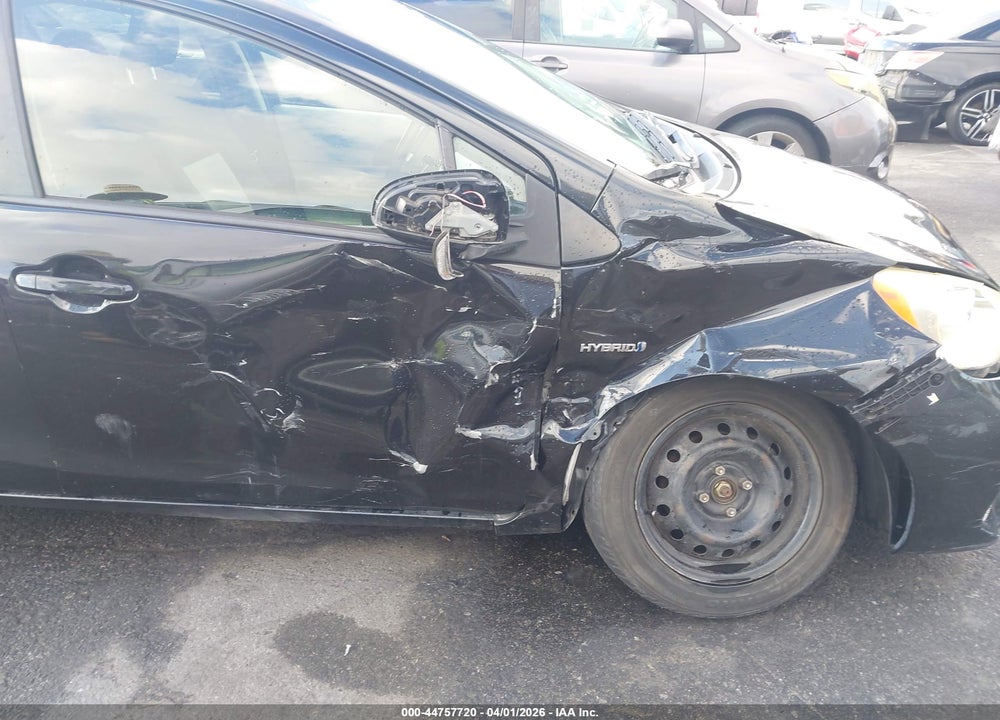 2012 TOYOTA PRIUS C TWO VIN: JTDKDTB33C1504675