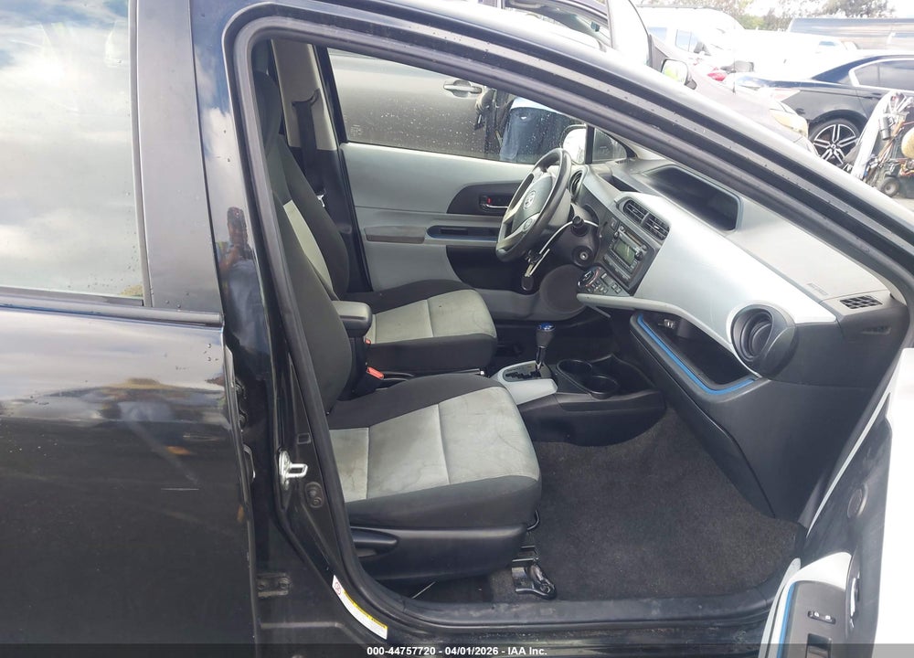 2012 TOYOTA PRIUS C TWO VIN: JTDKDTB33C1504675